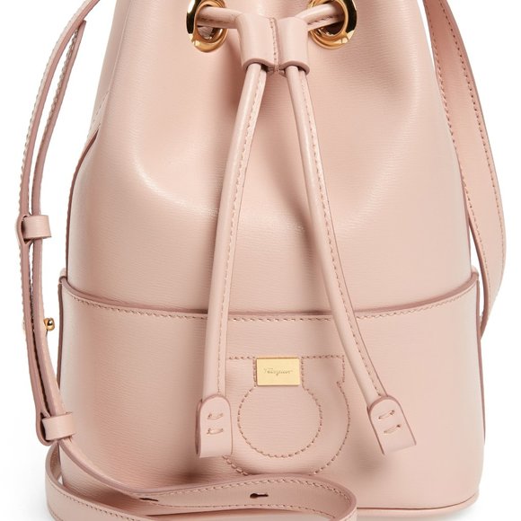 Salvatore Ferragamo City Quilted Gancio Bucket Bag - Picture 3 of 16